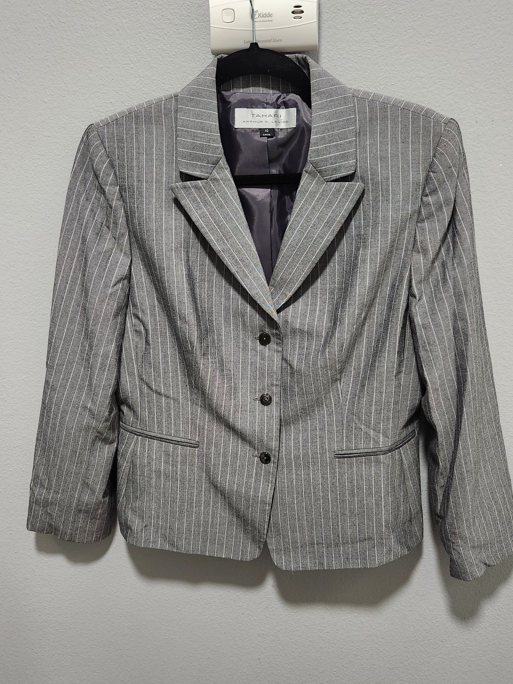 Tahari Gray Pinstriped Notch-Lapel Women's Blazer